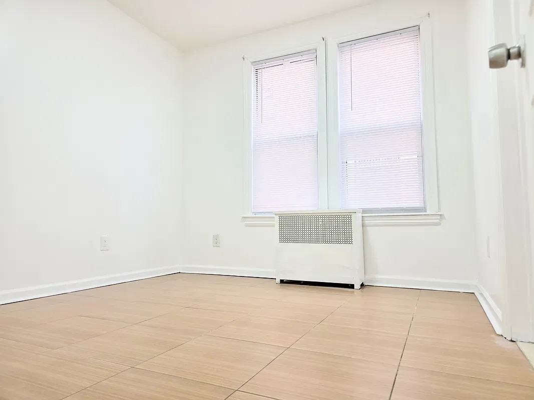 16th Ave #1 - Photo 4 of 8