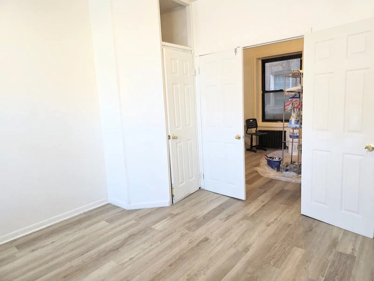 W 17th St #3 - Photo 2 of 8