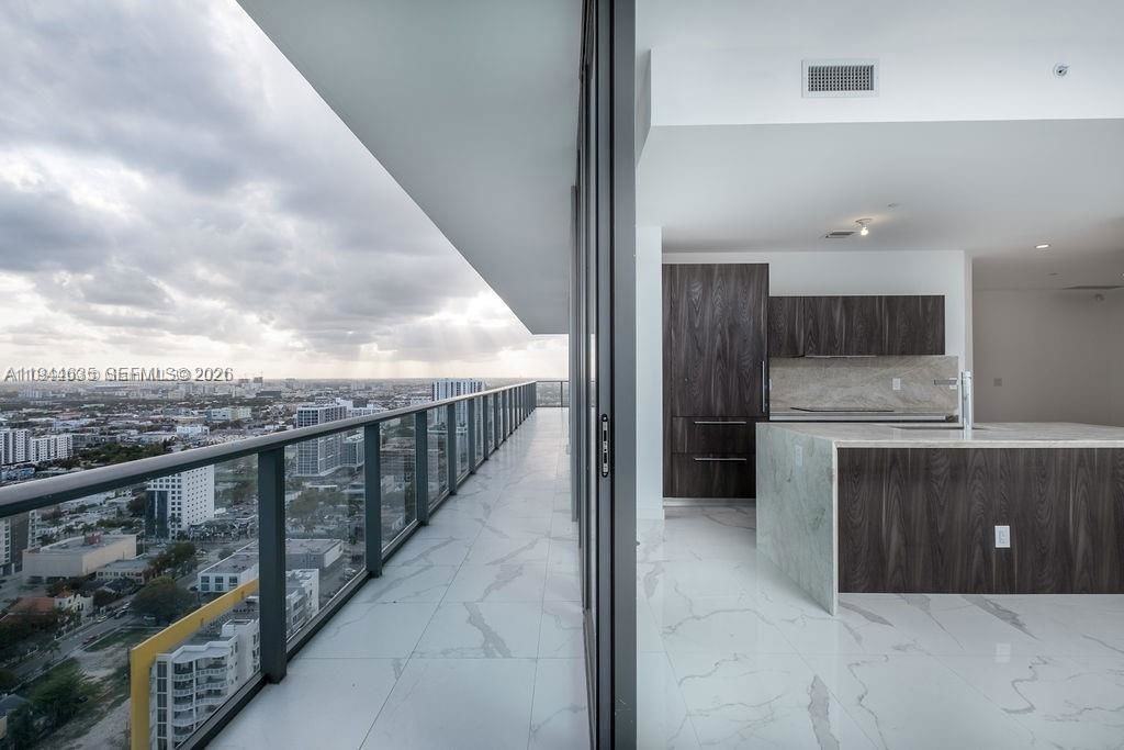 480 Ne 31st St #3101