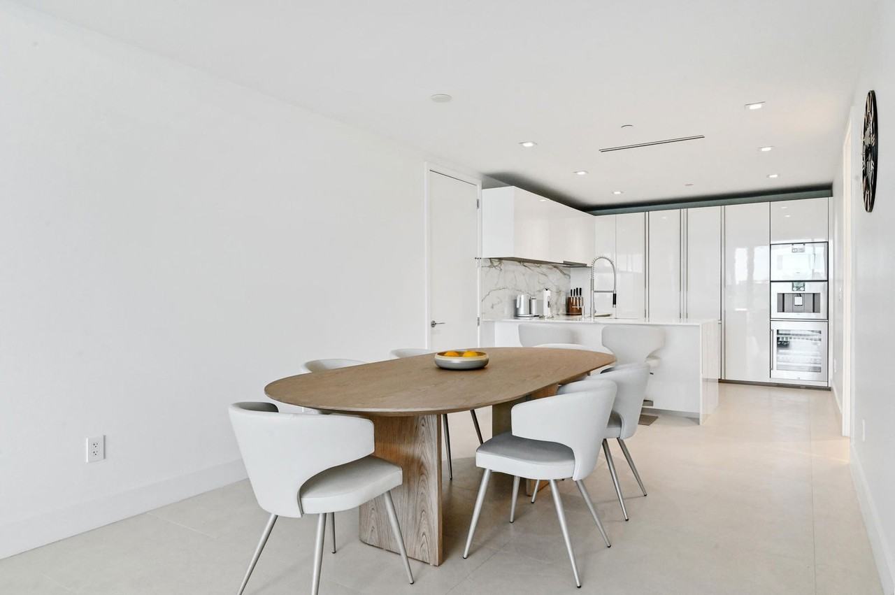 10203 Collins Ave #305 - Photo 7 of 8