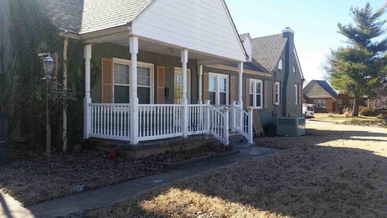 2730 E 16th Pl - Photo 2 of 26