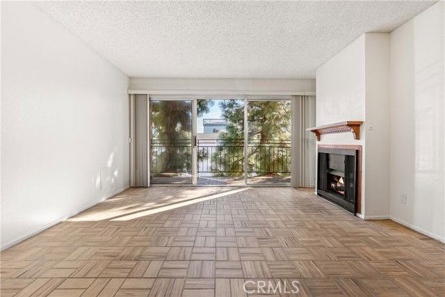 600 Monterey Blvd #5 - Photo 2 of 8