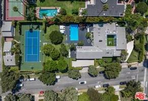 featured image of 624 N Beverly Dr