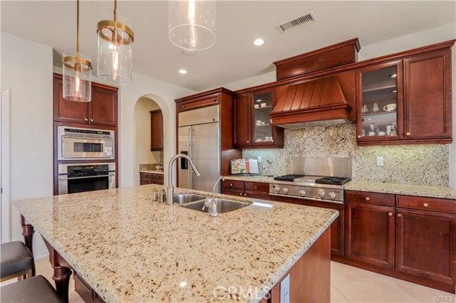 15 Shadowcast - Photo 3 of 8