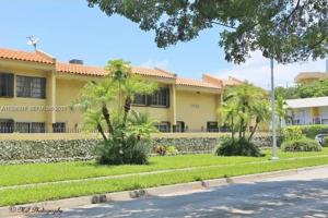 featured image of 1990 Brickell Ave #O