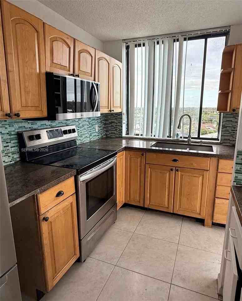 4200 Inverrary Blvd #3604 - Photo 2 of 14