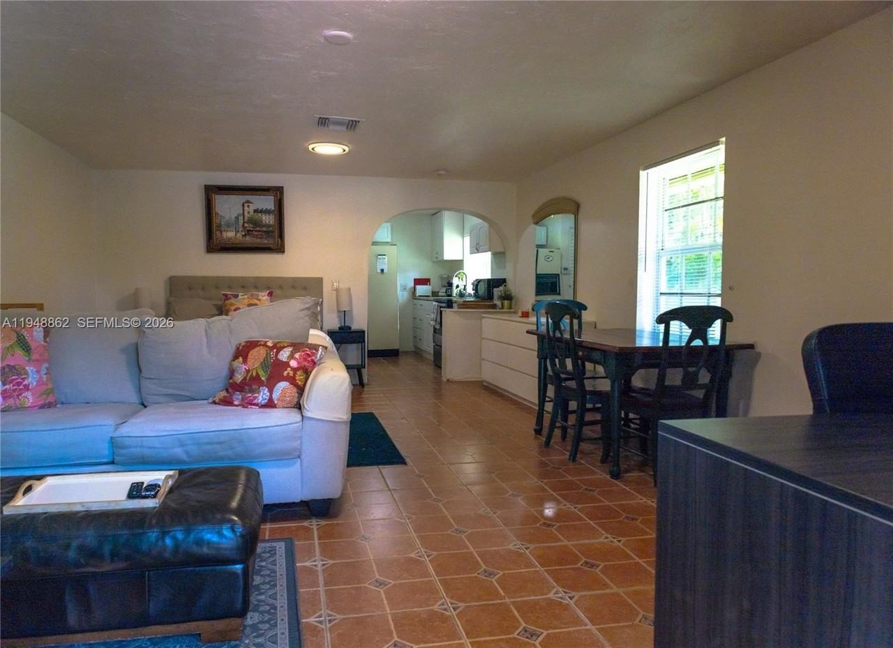 271 Ne 154th St #1 - Photo 2 of 7