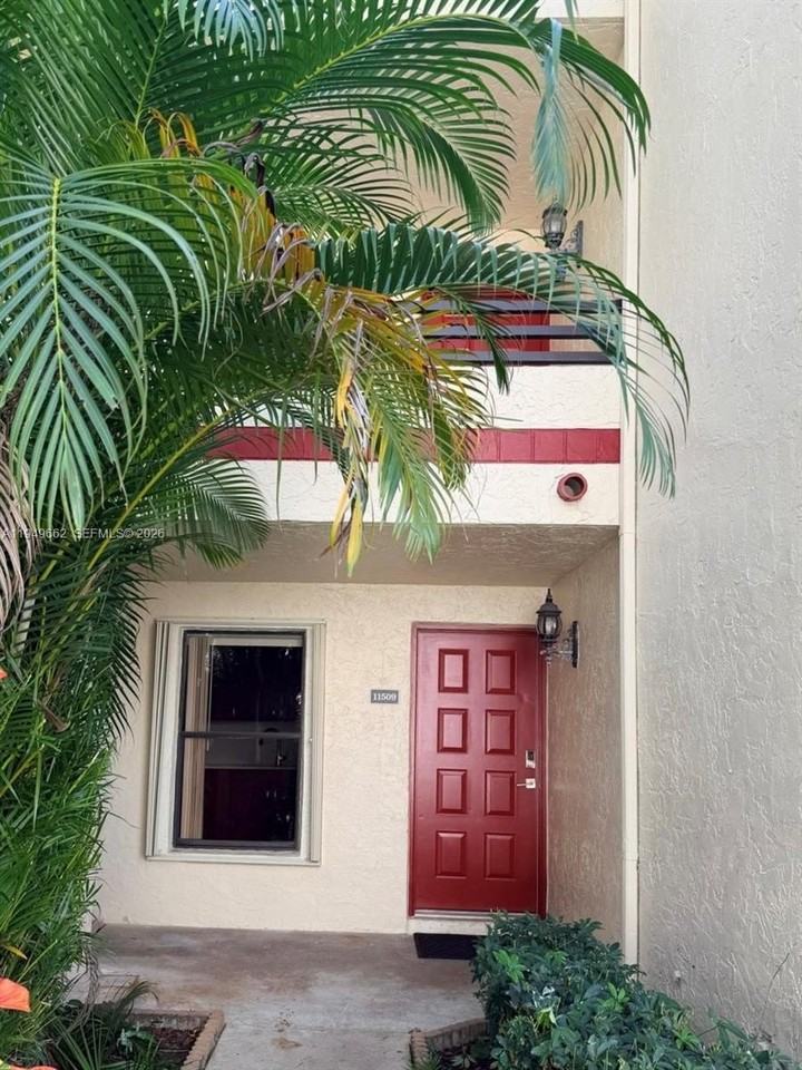 11509 Nw 10th St #11509 - Photo 2 of 24