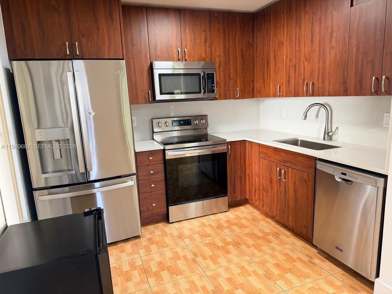 11509 Nw 10th St #11509 - Photo 5 of 24