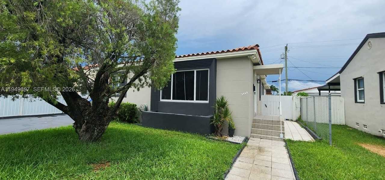 3520 Nw 20th St #2 - Photo 2 of 10