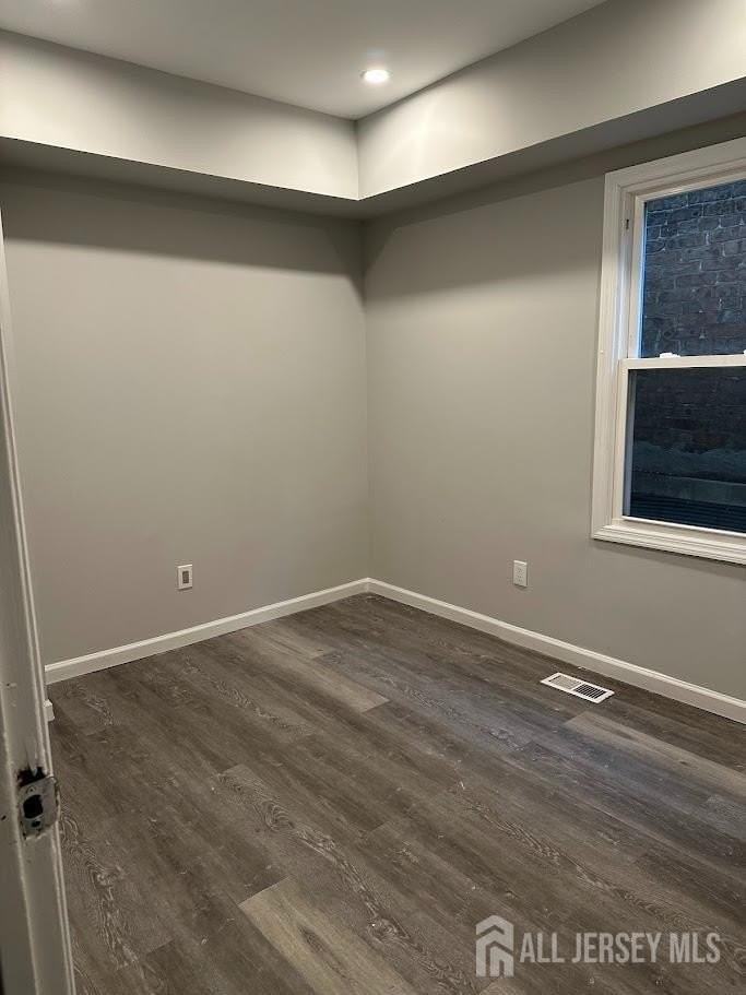 690 State St - Photo 5 of 10