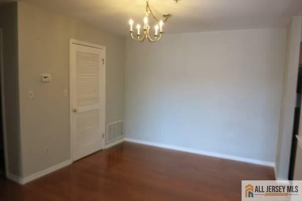 1123 Waterford Dr - Photo 5 of 10