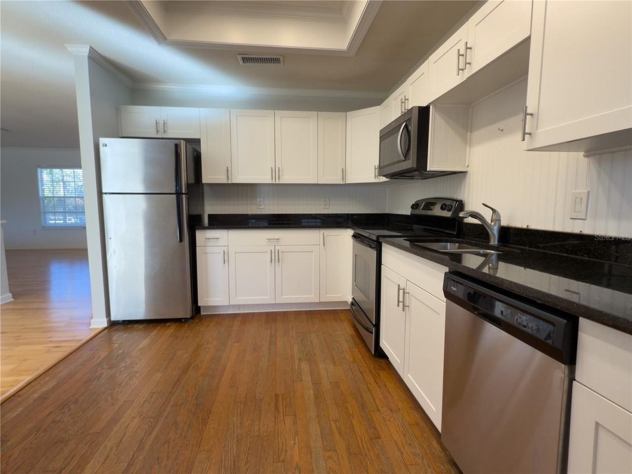 2608 Constitution Blvd - Photo 6 of 27