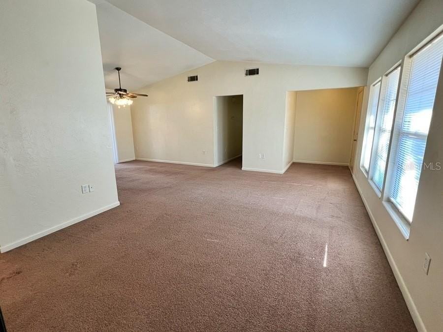 5210 Nw 24th Pl - Photo 5 of 24