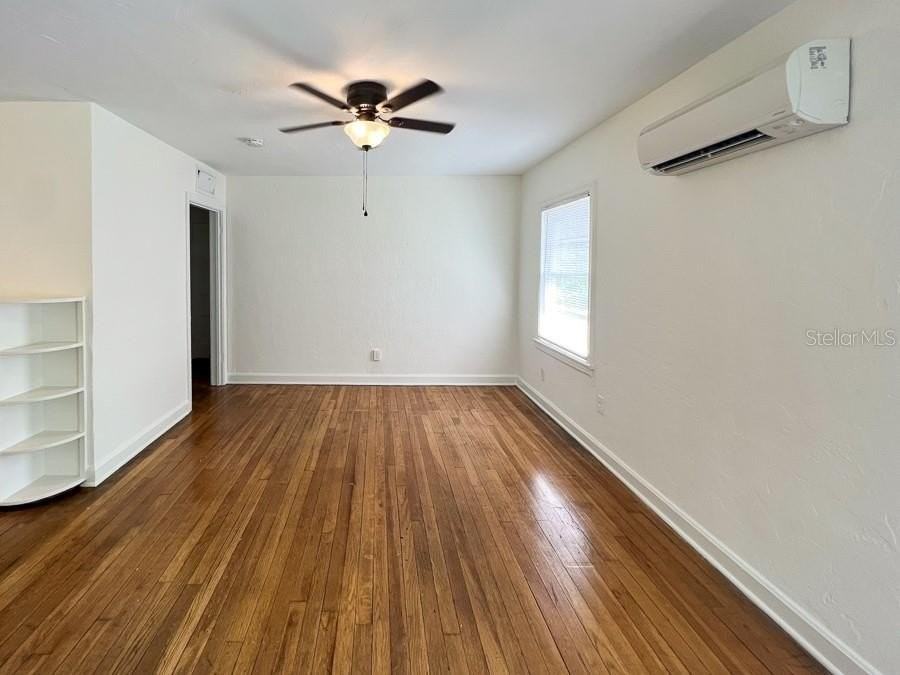 1124 Nw 4th Ave - Photo 3 of 16