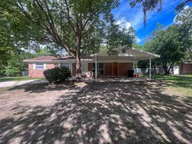 536 Nw 34th St - Photo 1 of 1