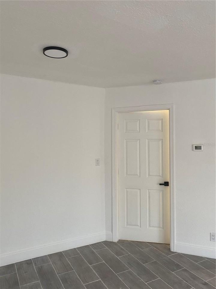 2526 Lemon Tree Ln #L - Photo 7 of 16