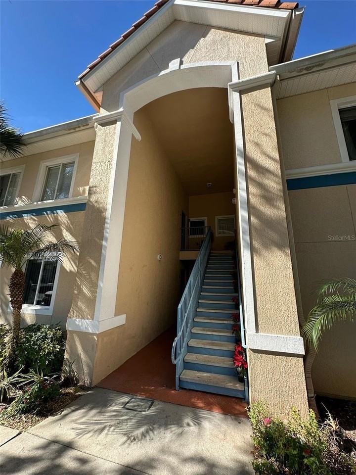 521 Villa Del Sol Cir #203 - Photo 2 of 15