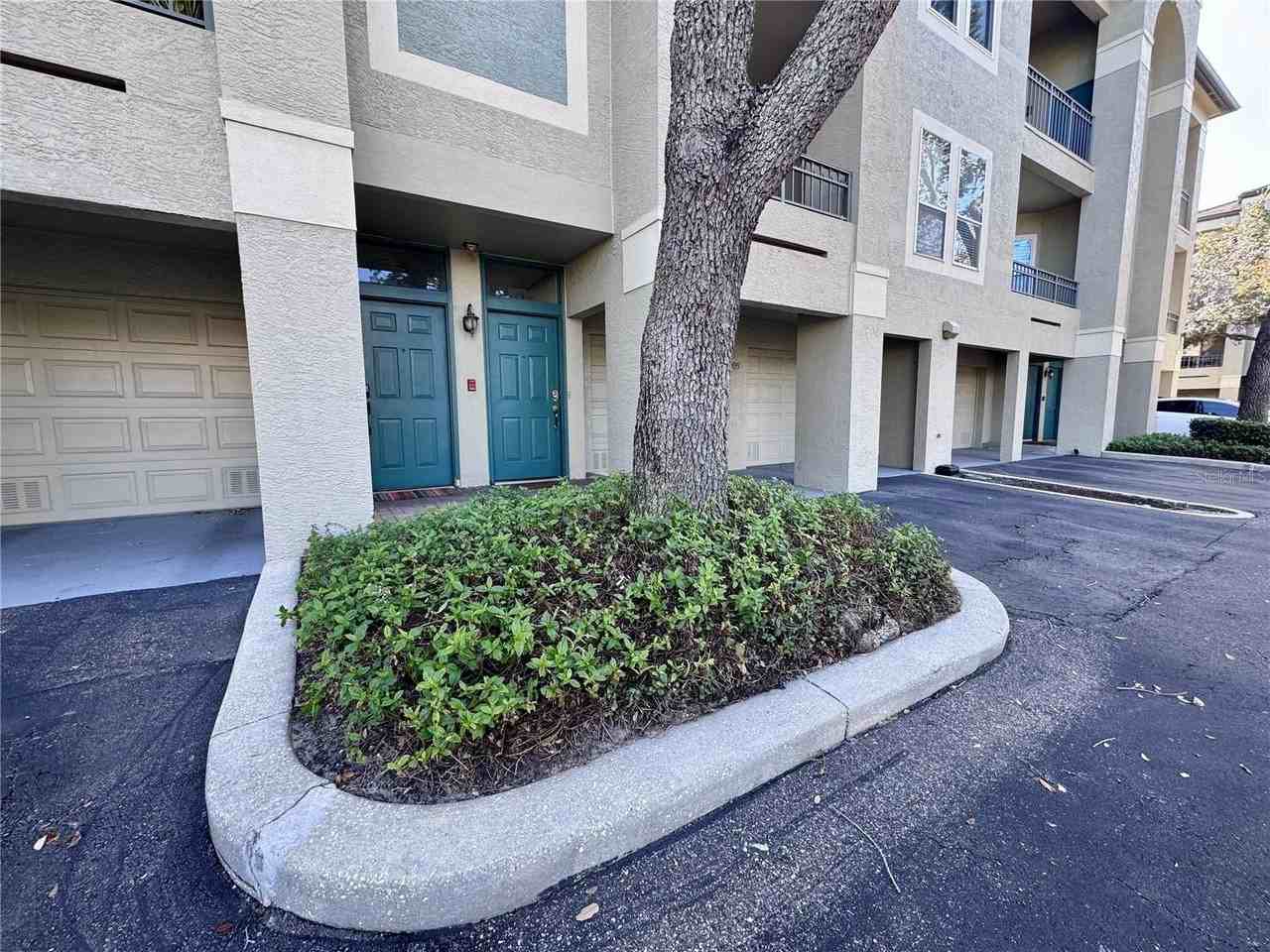 705 Mainsail Dr - Photo 3 of 50