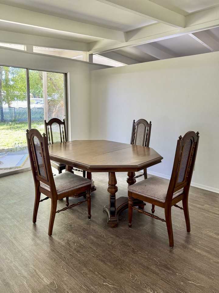 Waikiki Way - Photo 6 of 14