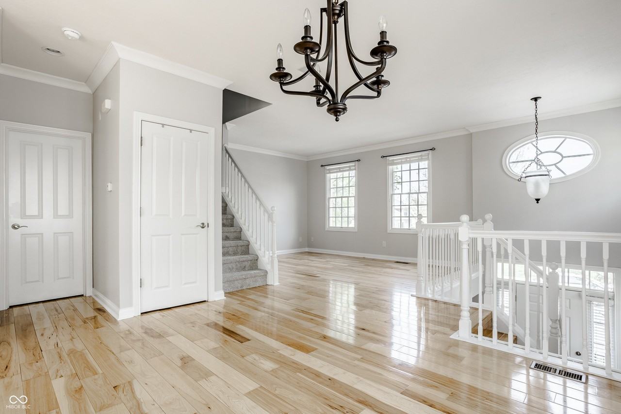 12779 Tradd St - Photo 7 of 41