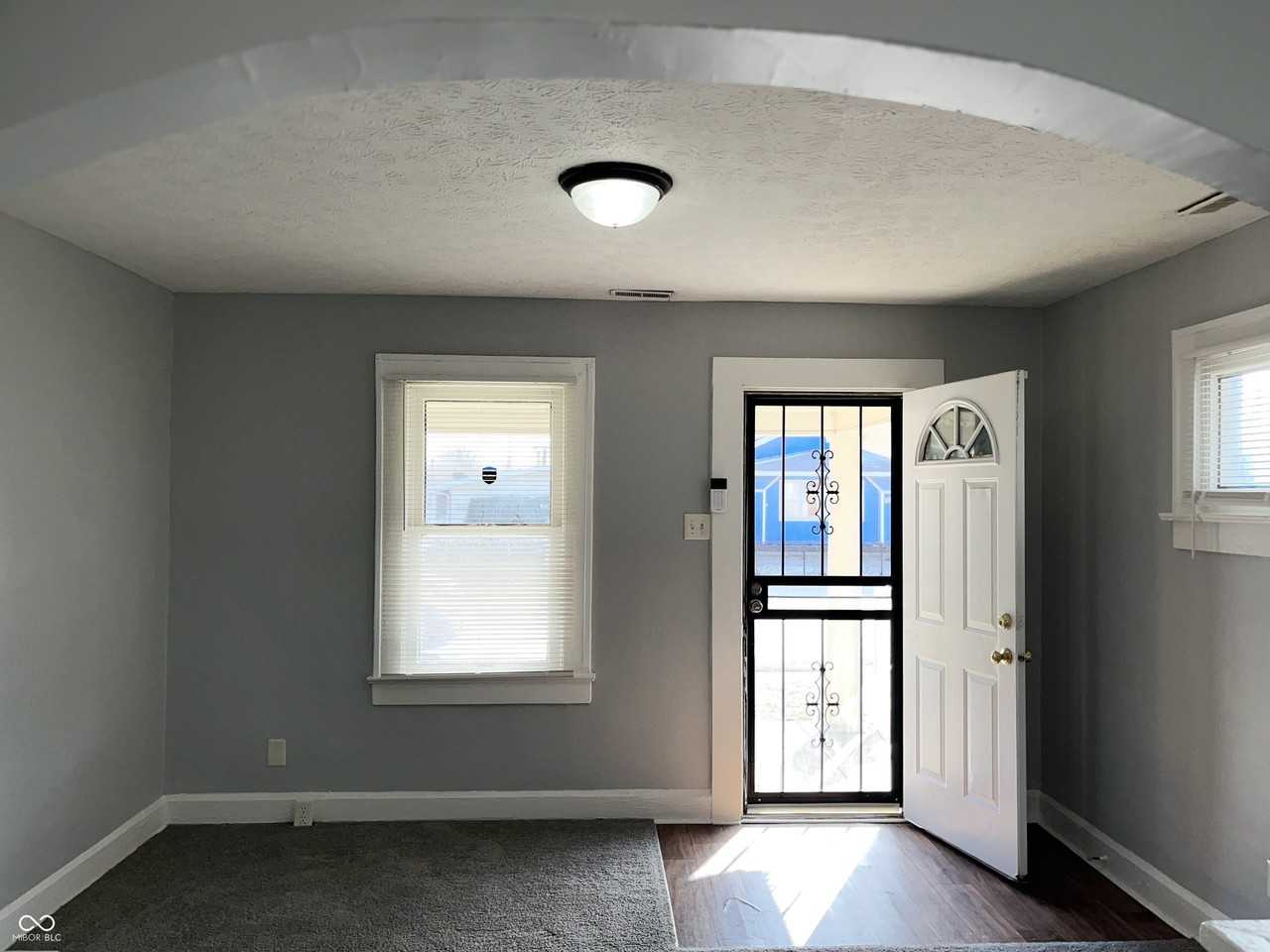 1836 E Minnesota St - Photo 4 of 16