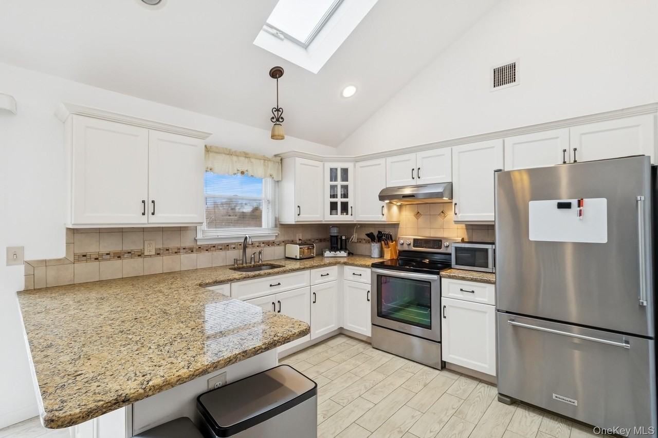 119 Vineyard Way - Photo 5 of 17