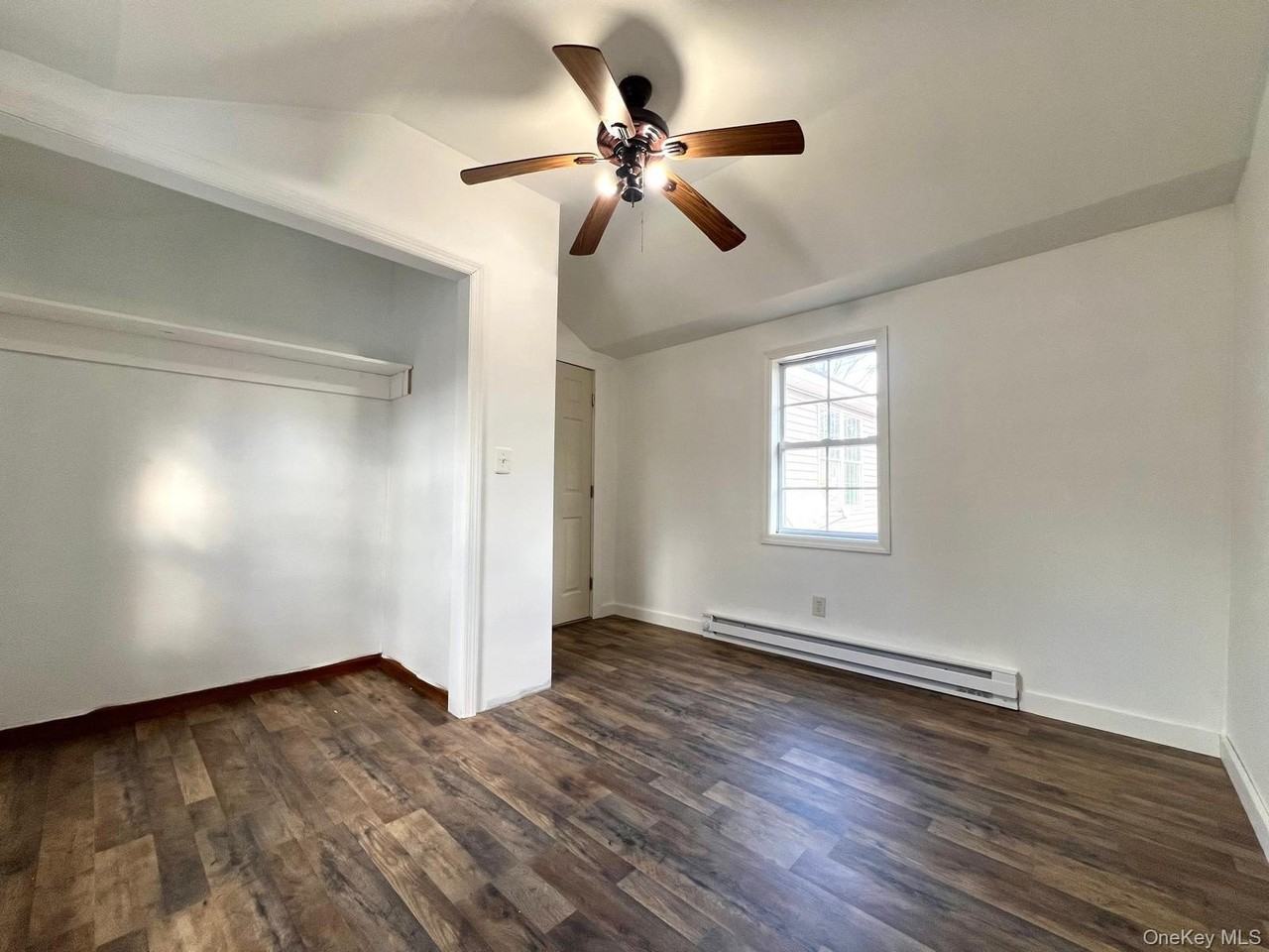 3 Walnut Trl E - Photo 4 of 11