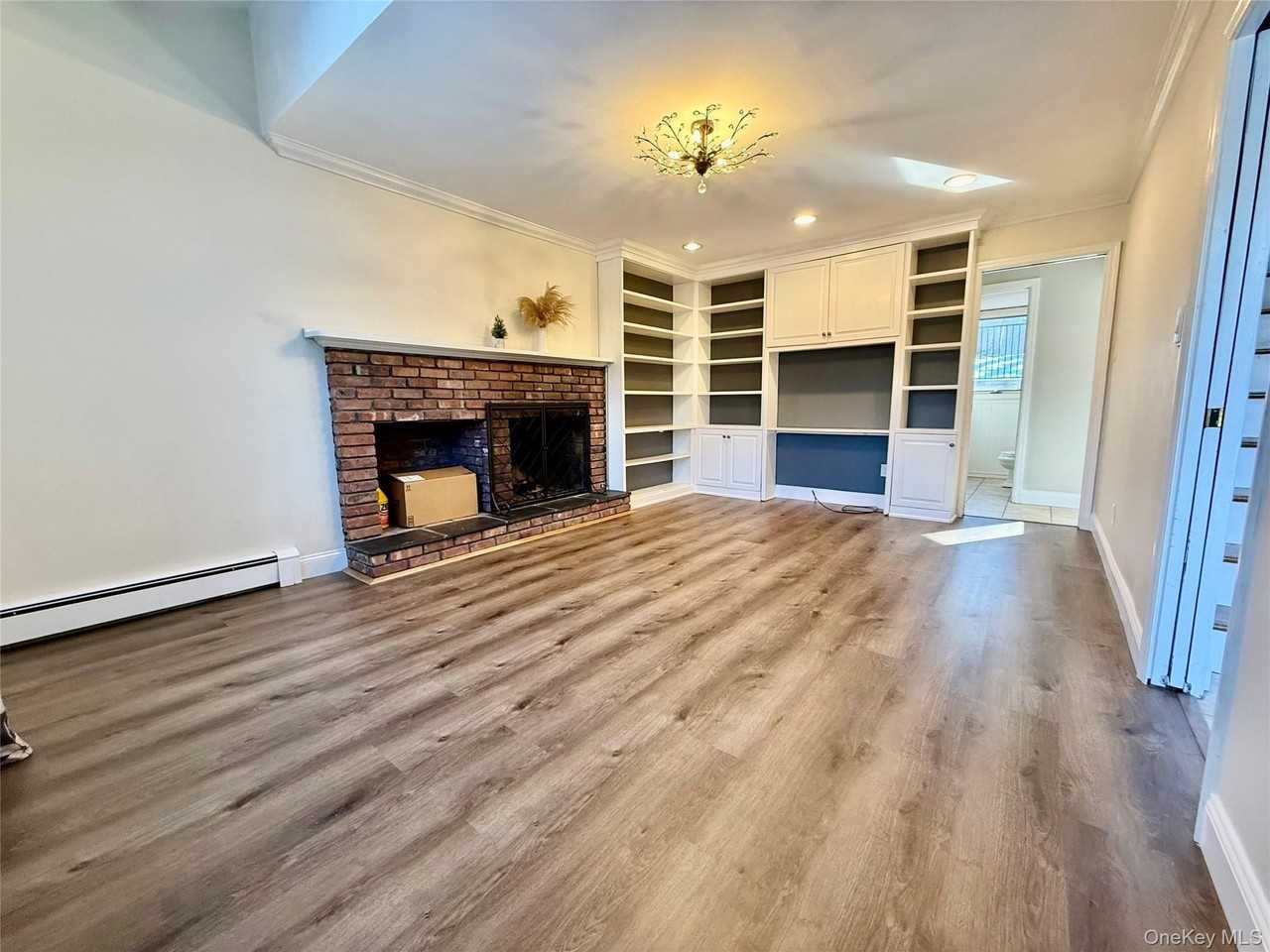 33 Pilgrim Dr - Photo 5 of 19