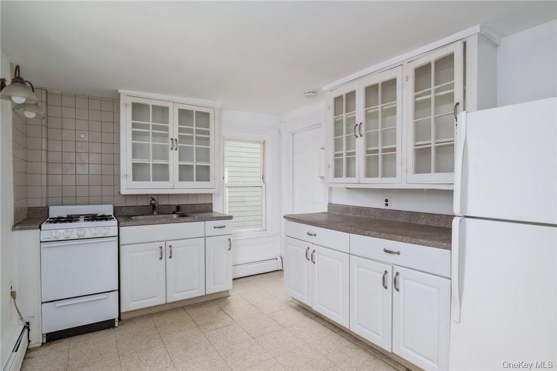 72 High Ave Apt 2 #2 - Photo 4 of 9