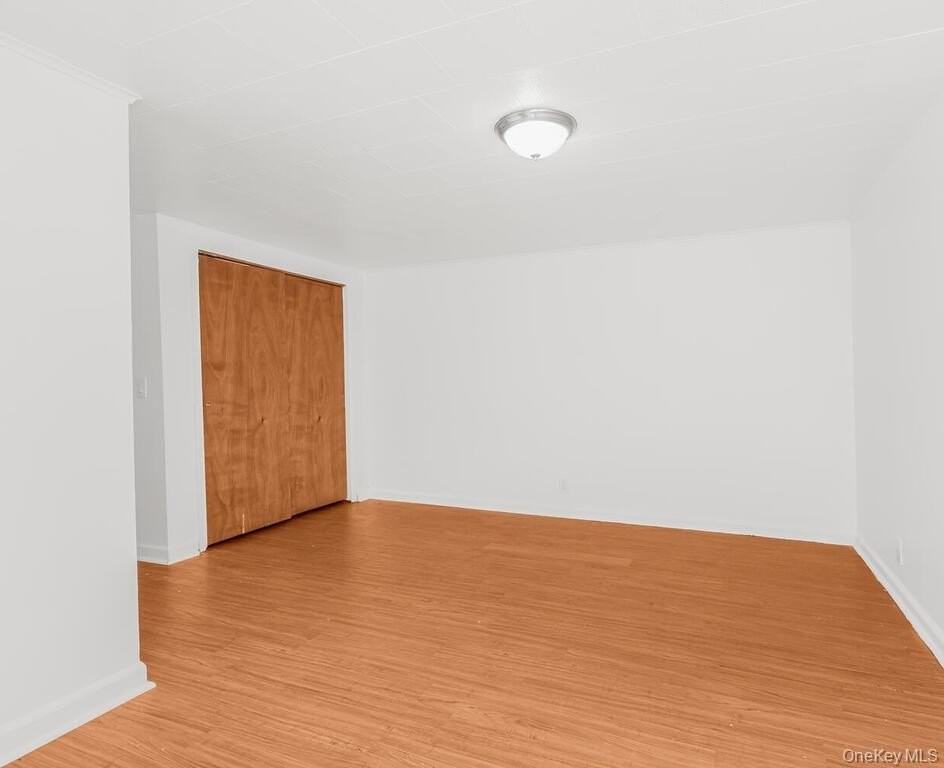 85 Hart Ave - Photo 4 of 6