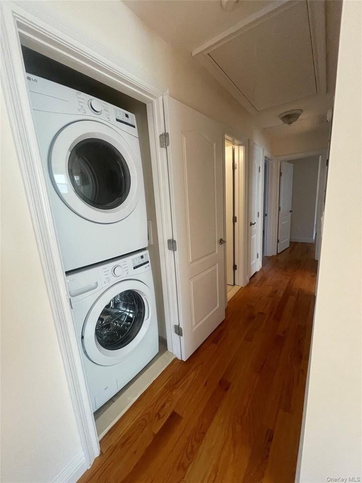 191 Jefferson Ave - Photo 2 of 6