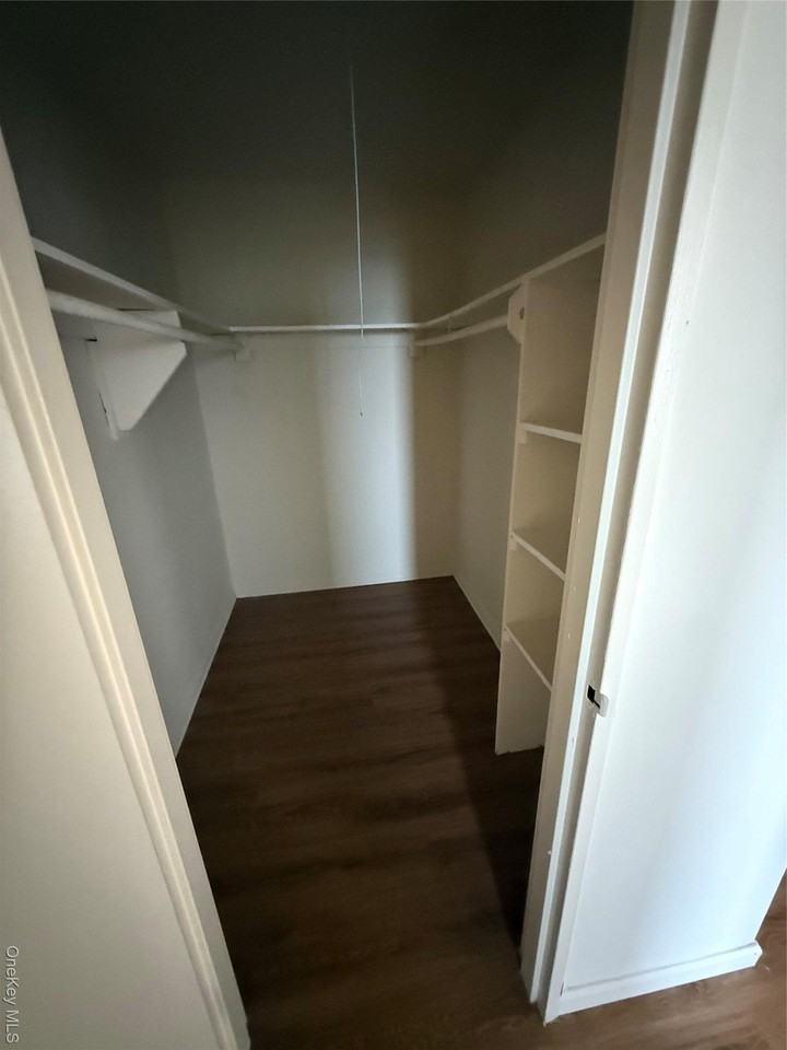 190 1st St Apt 5e #5E - Photo 7 of 16