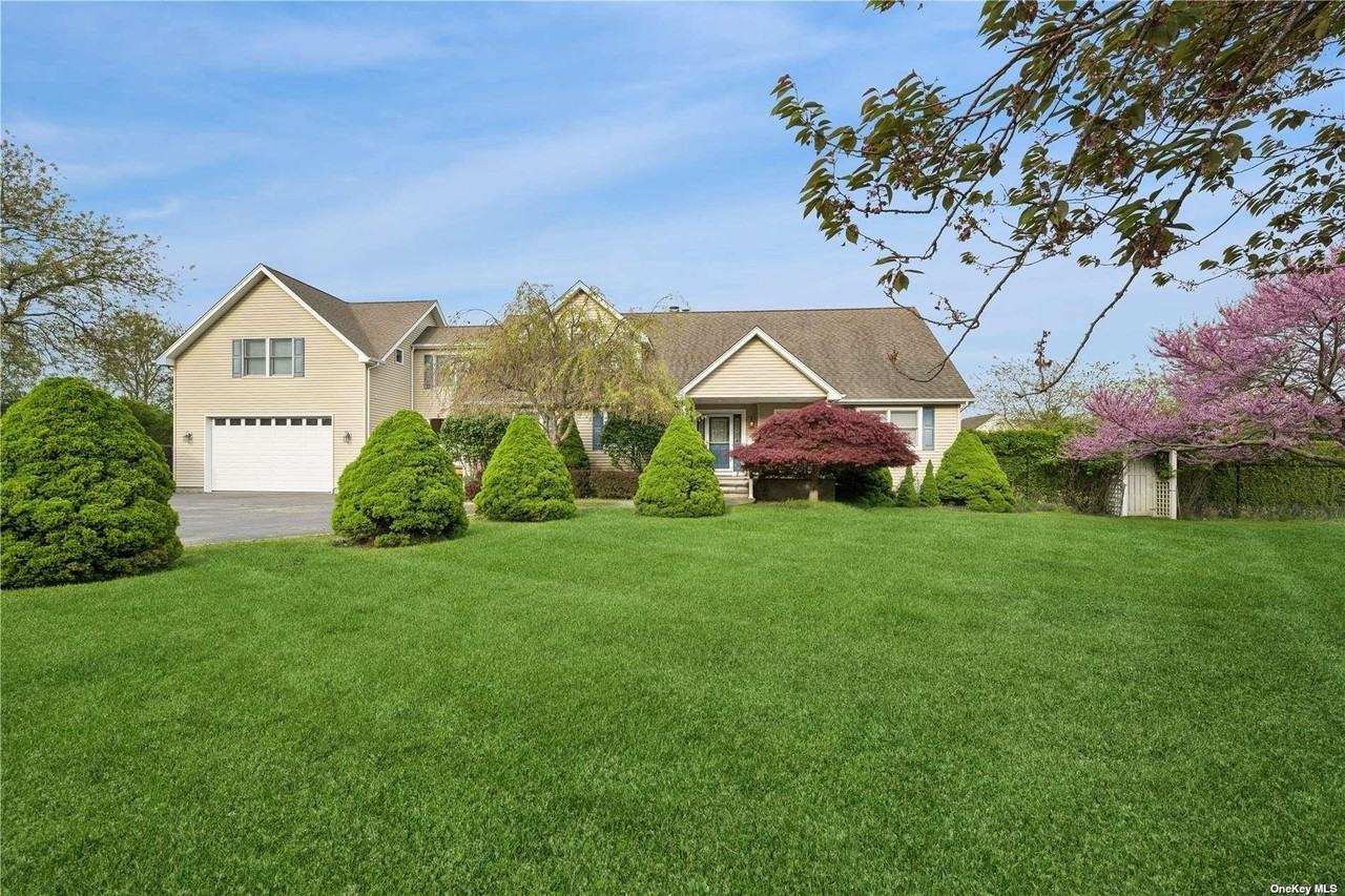 1080 Lands End Rd - Photo 5 of 30