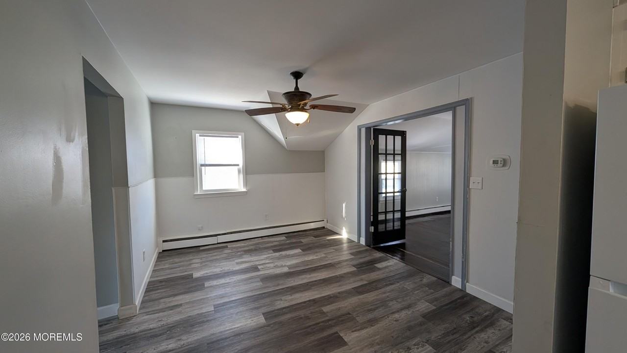 164 Port Monmouth Rd Apt B #B - Photo 3 of 17