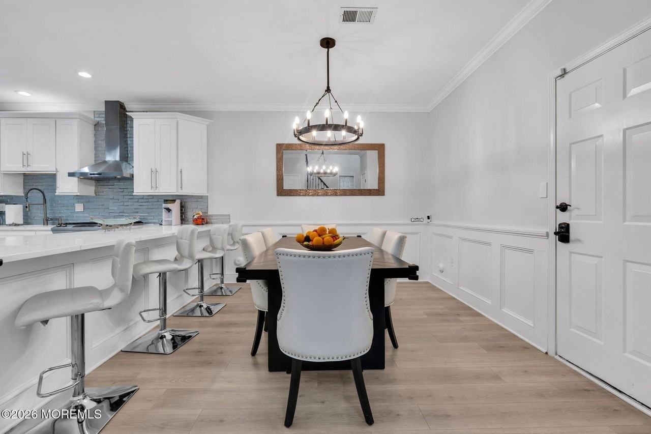 37 Fells Dr - Photo 6 of 26