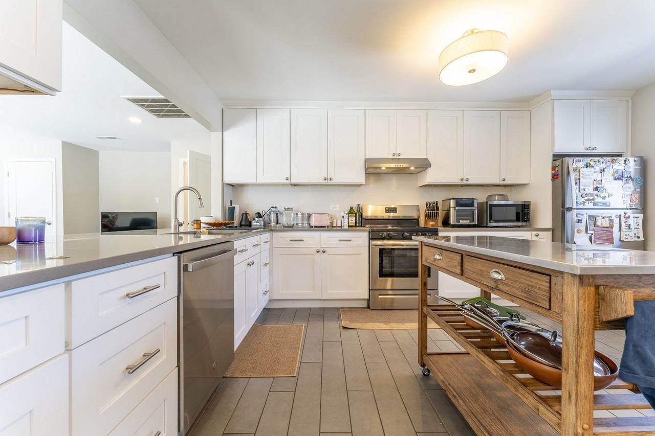 1700 N Linden Ave - Photo 5 of 19