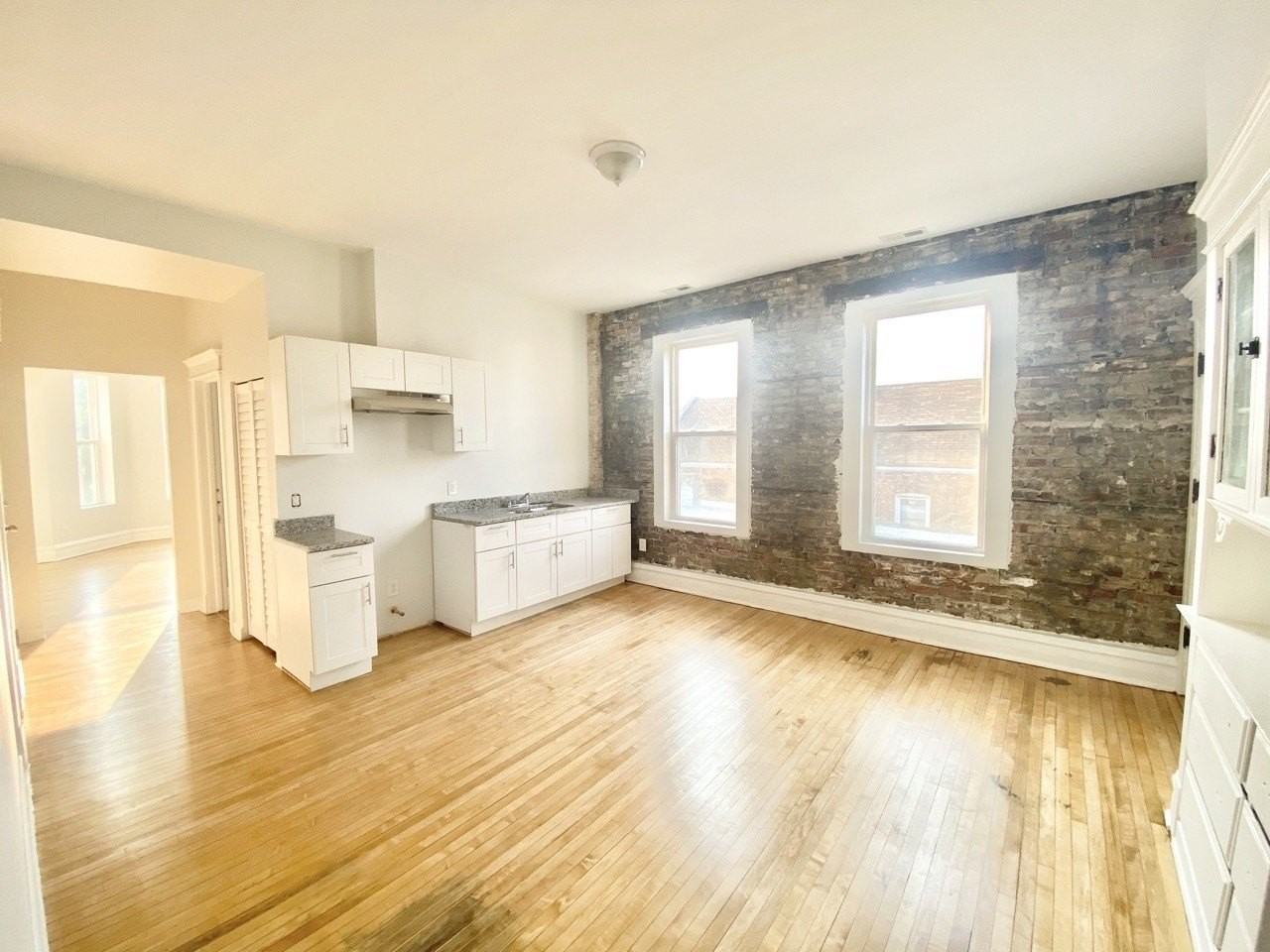 2238 S Homan Ave Apt 3f #3F - Photo 2 of 6