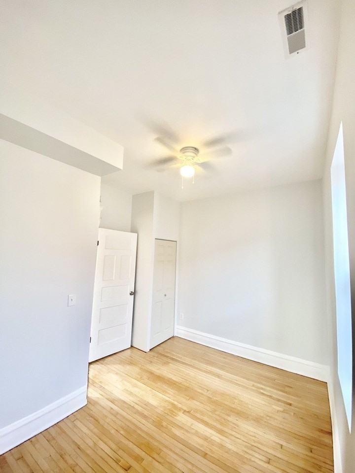 2238 S Homan Ave Apt 3f #3F - Photo 5 of 6