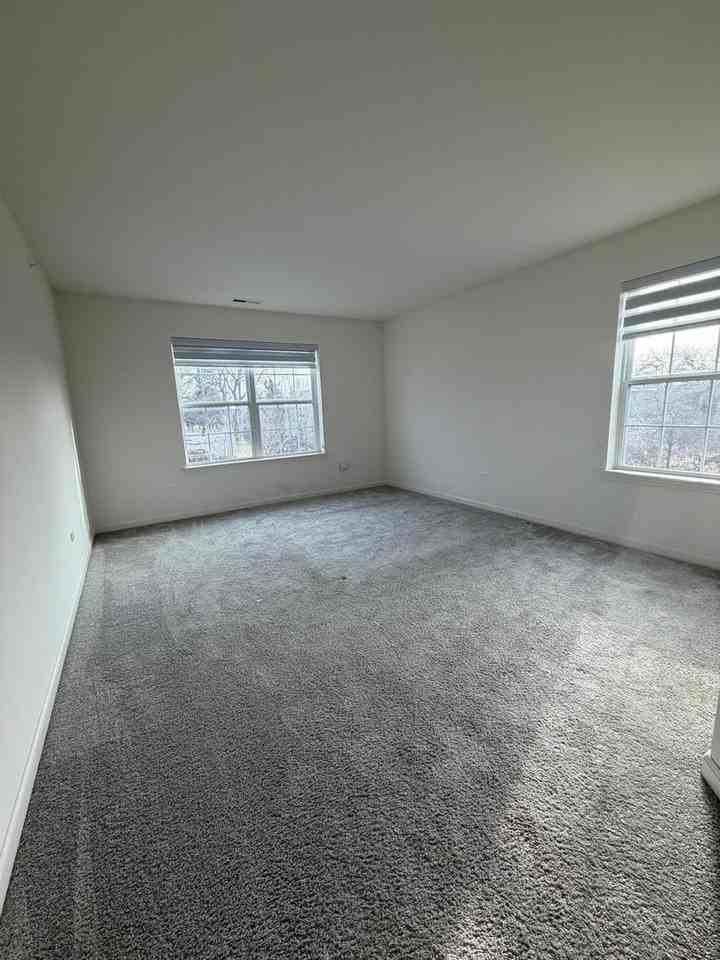 579 Bobby Ann Ct - Photo 7 of 15