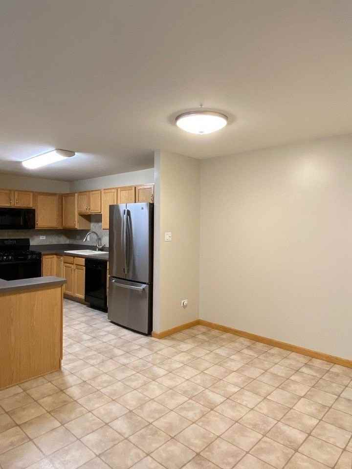 2735 Canyon Dr Unit 2735 #2735 - Photo 3 of 12