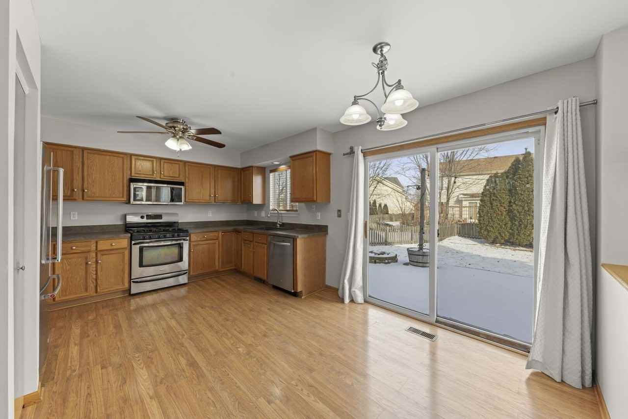 14215 S Longview Ln - Photo 6 of 23