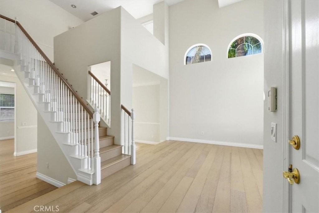 3670 El Encanto Dr - Photo 4 of 35