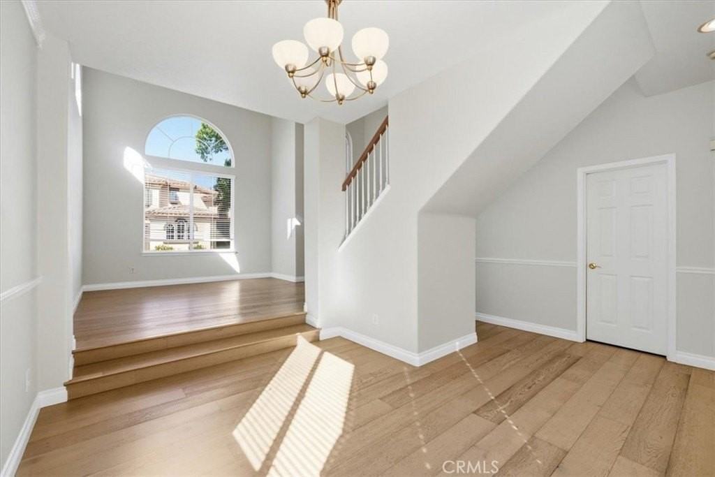 3670 El Encanto Dr - Photo 5 of 35