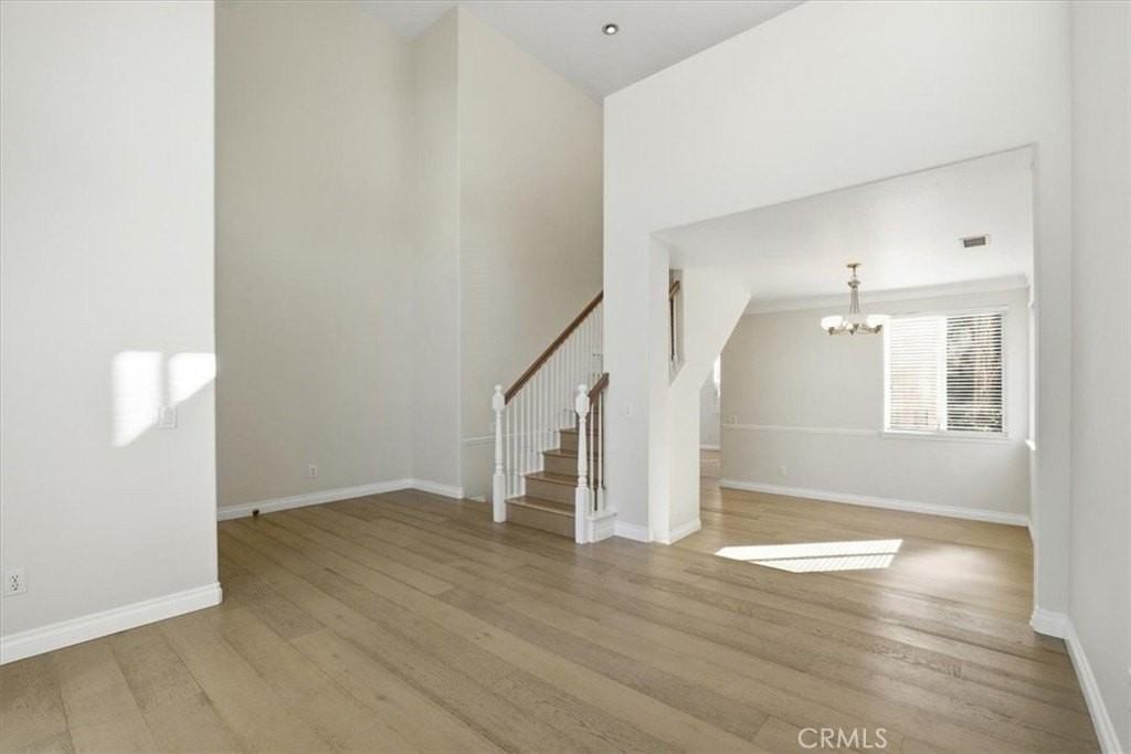 3670 El Encanto Dr - Photo 7 of 35