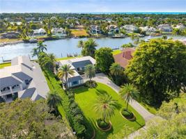 featured image of 1060 Galleon Dr