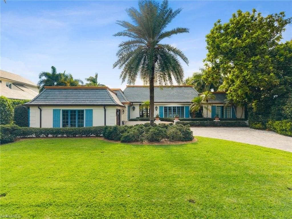 1060 Galleon Dr - Photo 2 of 28