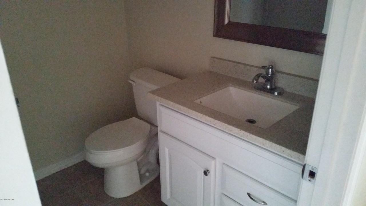 2700 Myra St - Photo 3 of 3