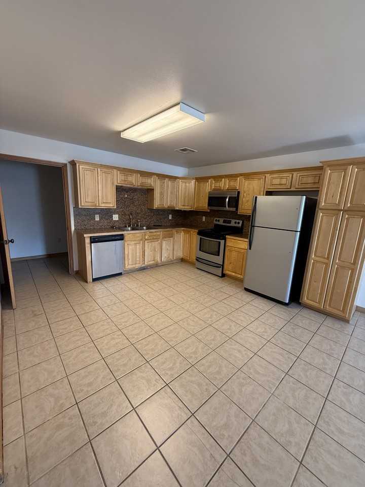 2728 Ryan Rd #1 - Photo 5 of 28