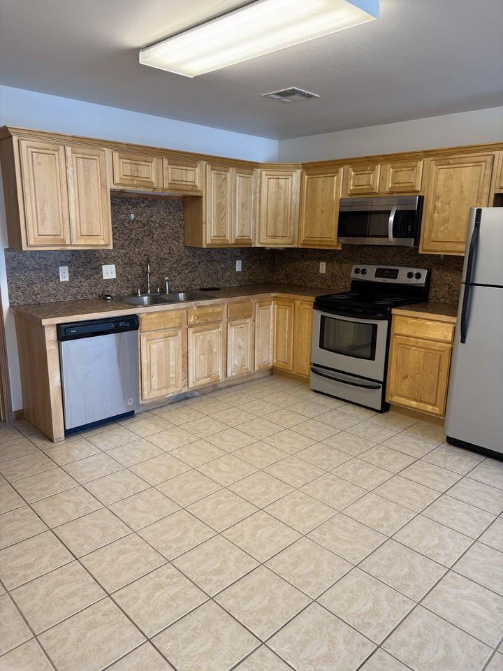 2728 Ryan Rd #1 - Photo 6 of 28